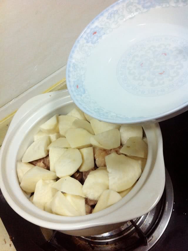 盘菜炖排骨的做法图解5