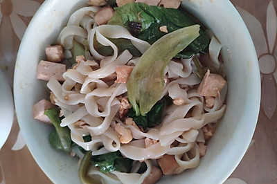 鸡蛋豆腐炸酱面