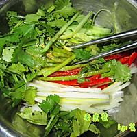 老虎菜(黄瓜 香菜 辣椒)的做法图解6