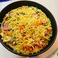 胡萝卜牛肉粒披萨的做法图解6