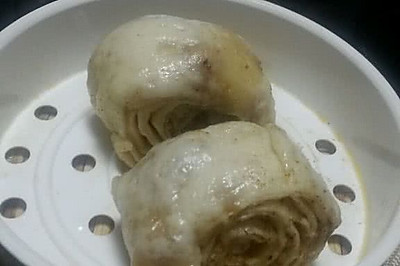 鸡肉泥花卷