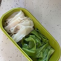 无添加，健康菠菜汁凉皮的做法图解3