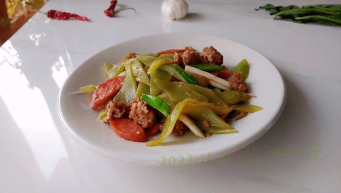 炸肠肉丸莴笋蒜