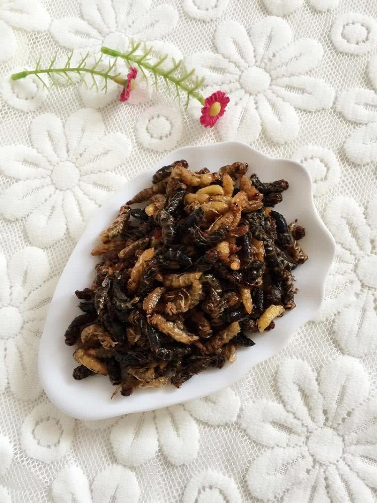 香酥蜂蛹的做法