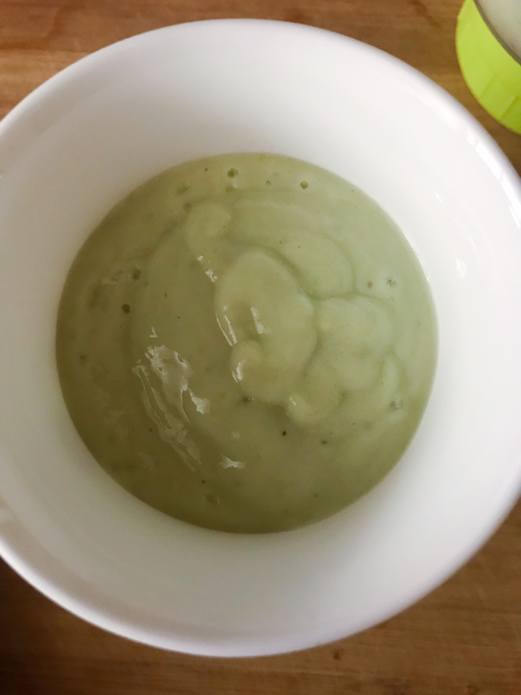 牛油果香蕉奶昔的做法