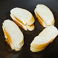 瑞士大孔芝士夹面包的做法图解2
