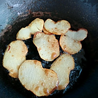 土豆新吃法（干锅土豆片）的做法图解2