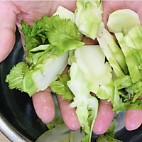 凉拌个藤椒味儿哒儿菜的做法图解2