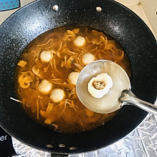 鱼丸蘑菇汤
