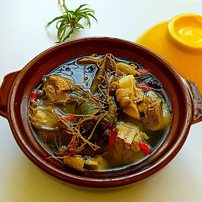 三七炖鸡