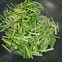 家常蒜苔炒肉的做法图解8