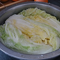 #暖冬酱在手，嗨吃部队锅# 【韩式辣白菜】的做法图解5