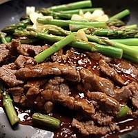 鲜美的芦笋炒牛肉一出锅就惊艳到我了，巨好吃！的做法图解6