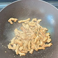 配米饭百吃不厌家常菜~豇豆炒肉丝的做法图解3