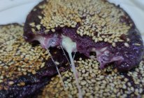 香煎芝士心芝麻紫薯饼的做法