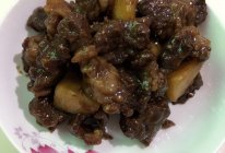 土豆炖牛肉的做法