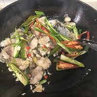 客家农家小炒鱼的做法图解15
