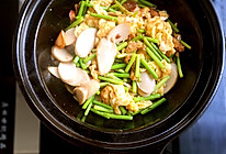 家常油渣炒蒜薹#厨此之外，锦享美食#的做法
