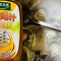 太太乐鲜味道解馋的鸡汁鲜肉馄饨的做法图解6