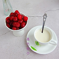 #“莓”好春光日志# 蔓越莓酸奶，做早餐当零食酸甜可口真爽！的做法图解1