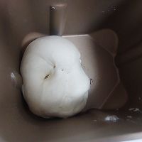 厚底什锦鲜虾披萨附马苏里拉挑选技巧的做法图解3