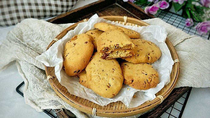 酥掉渣的核桃桃酥