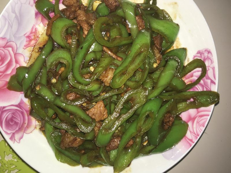 辣椒炒肉的做法