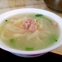 #太太乐鲜鸡汁芝麻香油#用鲜鸡汁芝麻油调味的美味煮面条的做法图解4