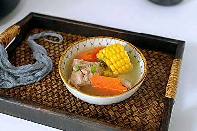 胡萝卜玉米小排汤