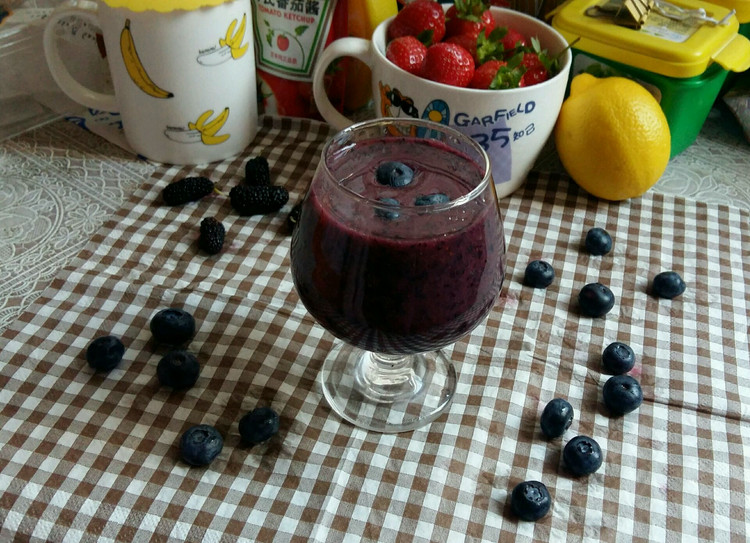 蓝莓汁的做法