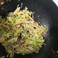 肉丝炒饼的做法图解3