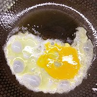 #向往的生活 就是外婆乡#贻贝蛋炒饭的做法图解3