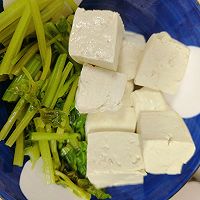 豆腐拌芹菜的做法图解2