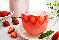 草莓酸奶杯的做法