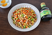 #让宝贝爱上每一顿饭#彩蔬肉肠拌面的做法