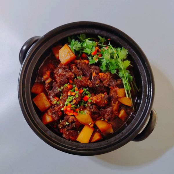 夏日美味——茄汁红烧牛腩土豆