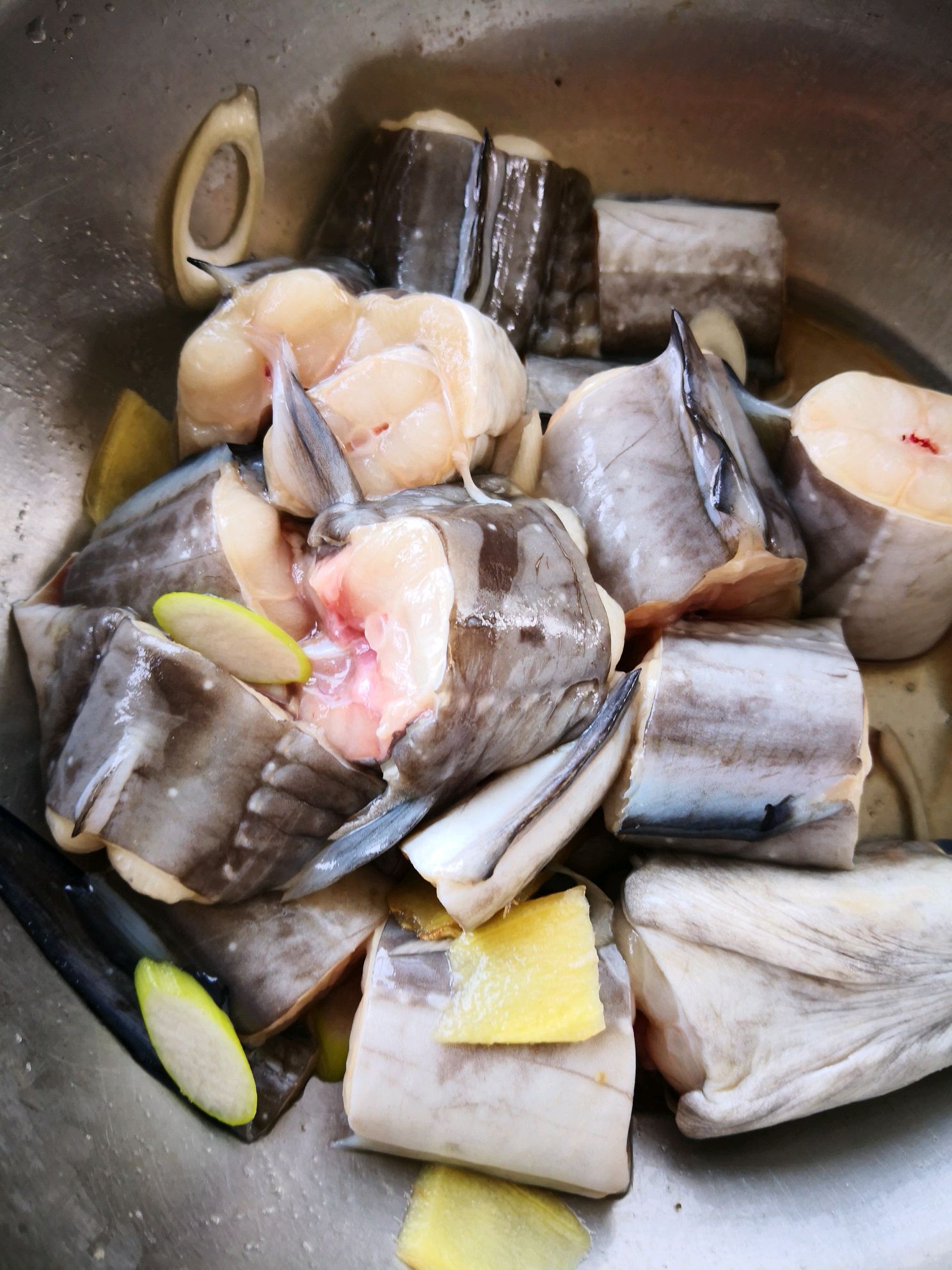 蜜汁鳗鱼的做法_蜜汁鳗鱼怎么做_蜜汁鳗鱼的家常做法_巧儿【心食谱】