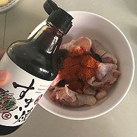更适合制作中国美食的寿喜锅酱油－翅根焖锅的做法图解2