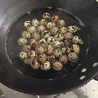 糖醋虎皮鹌鹑蛋的做法图解1