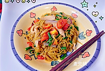 豉油皇鸡丝豇豆炒鸡蛋面的做法