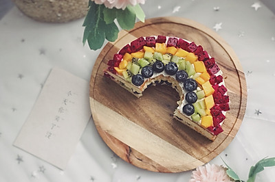 颜值超高的水果彩虹蛋糕