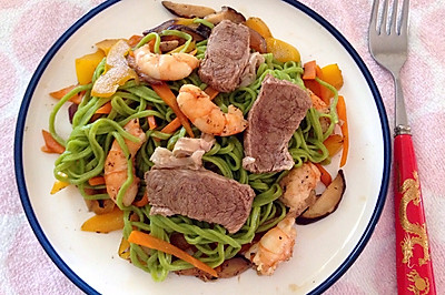 鲜虾牛肉面
