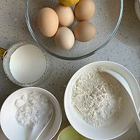 电饭煲蛋糕的做法图解1