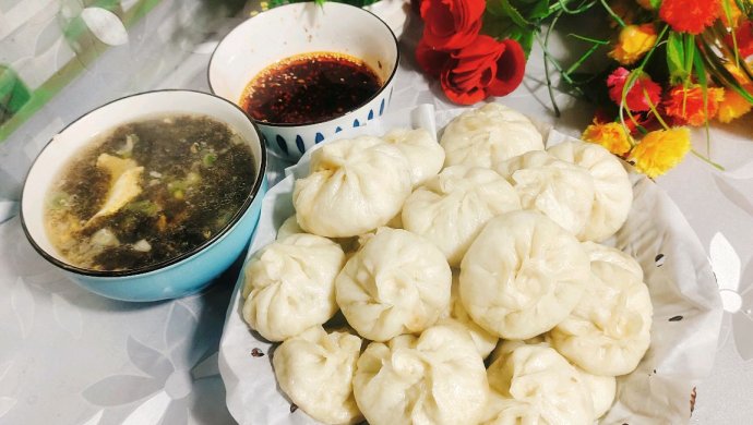 鲜肉小笼包