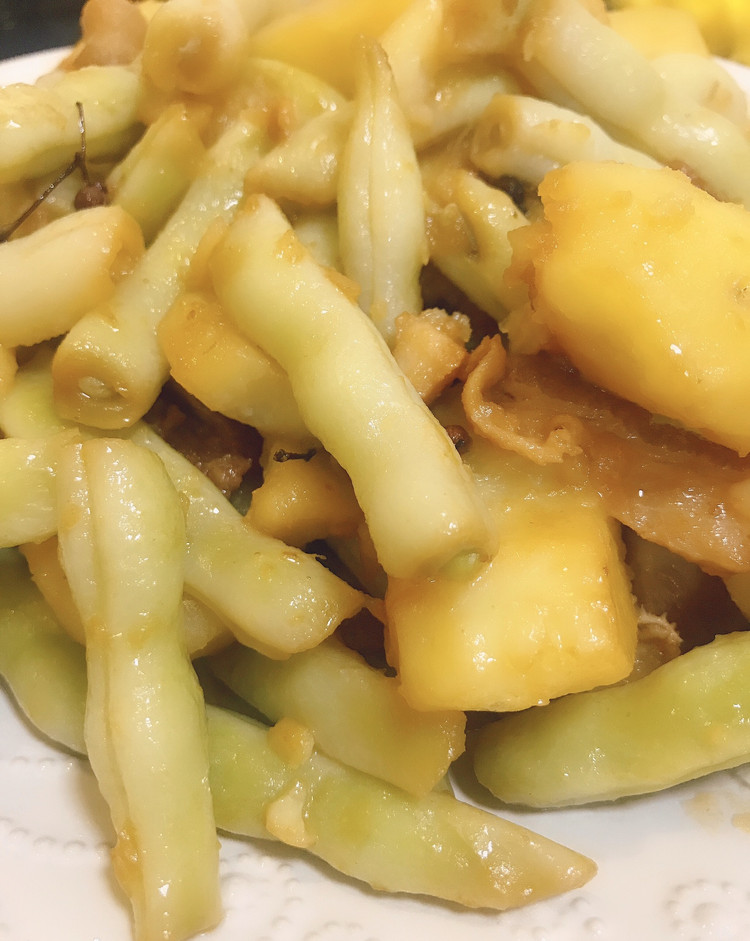 土豆烧芸豆的做法