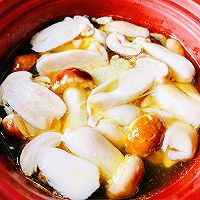 春日药膳煲鸽子山药菇汤的做法图解11