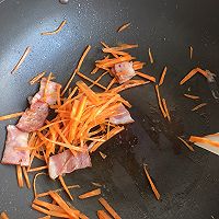培根鸡蛋三丝炒面的做法图解7