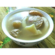冬季椰子海参煲鸡汤