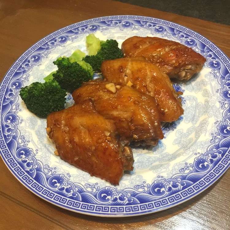 蒜香烤鸡翅的做法