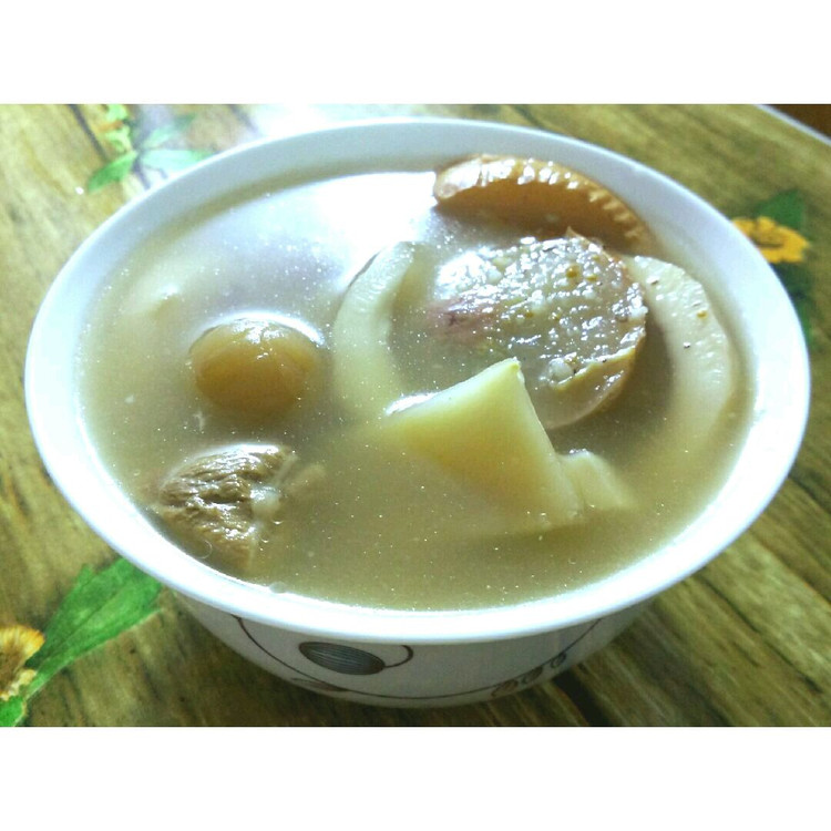 冬季椰子海参煲鸡汤的做法